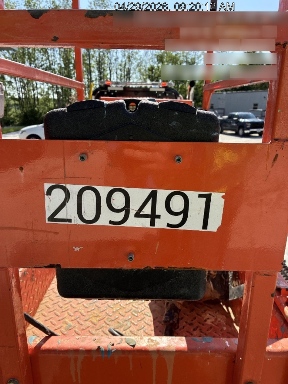 2022 JLG ES1330L
