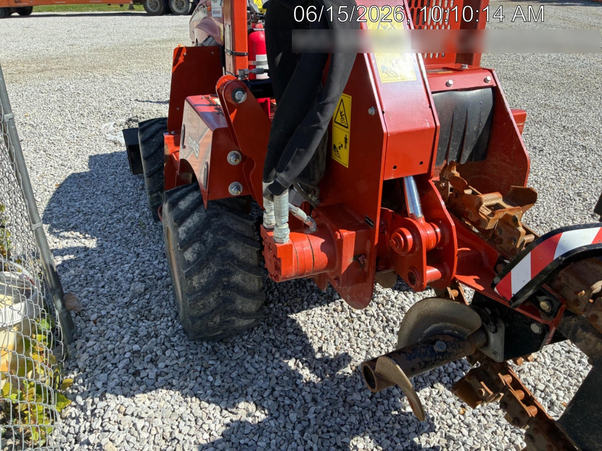 2022 DITCH WITCH RT45A
