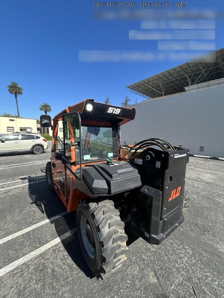 2025 JLG 519