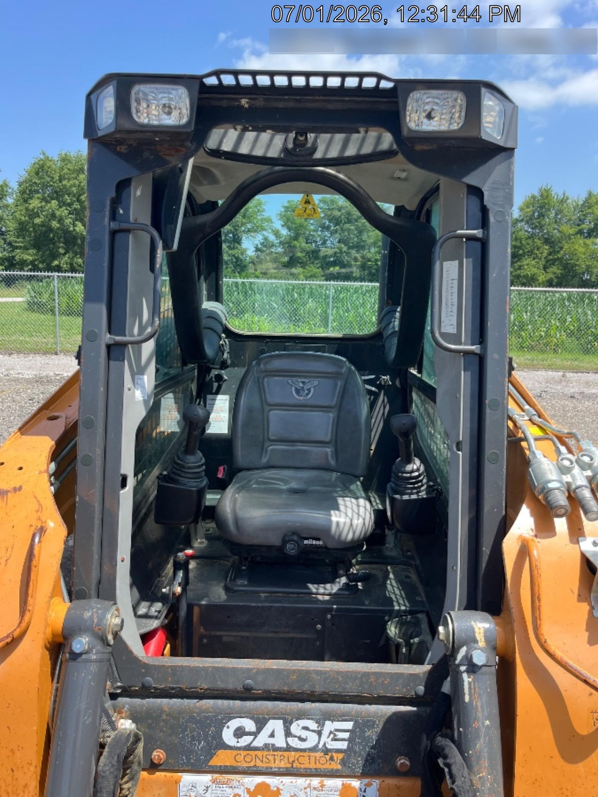 2021 CASE TV270B