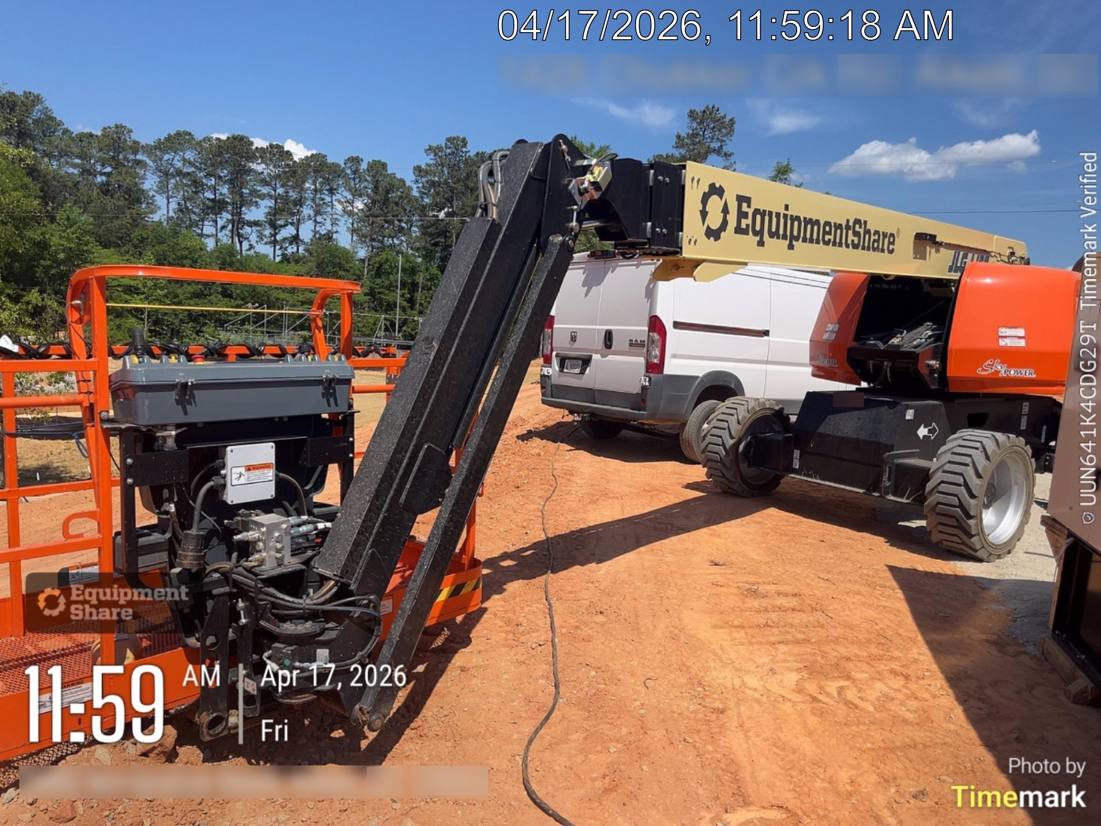2025 JLG 660SJ
