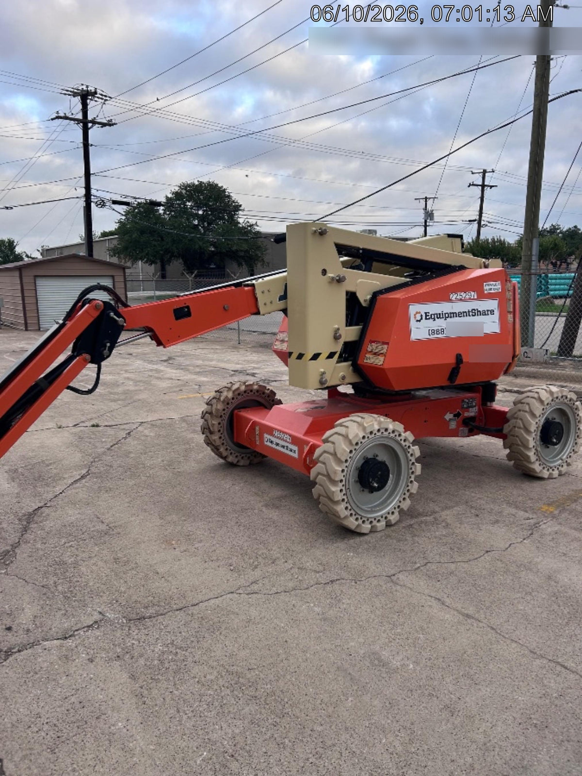 2022 JLG 340AJ
