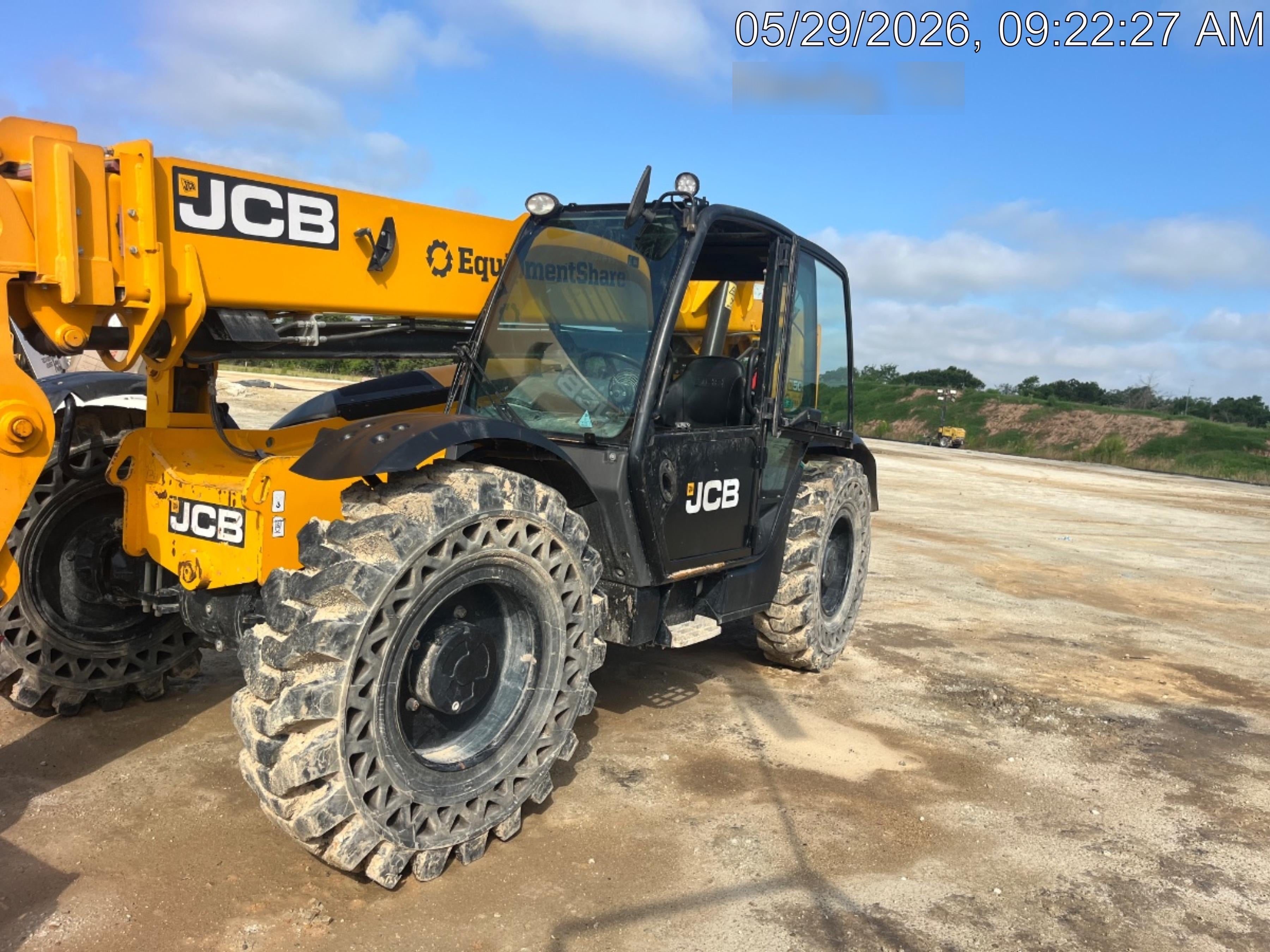 2023 JCB 509-42