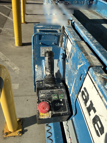2020 Genie GS-2632 Solid NM Tires, Folding Rails with half-height swing gate, Beacon