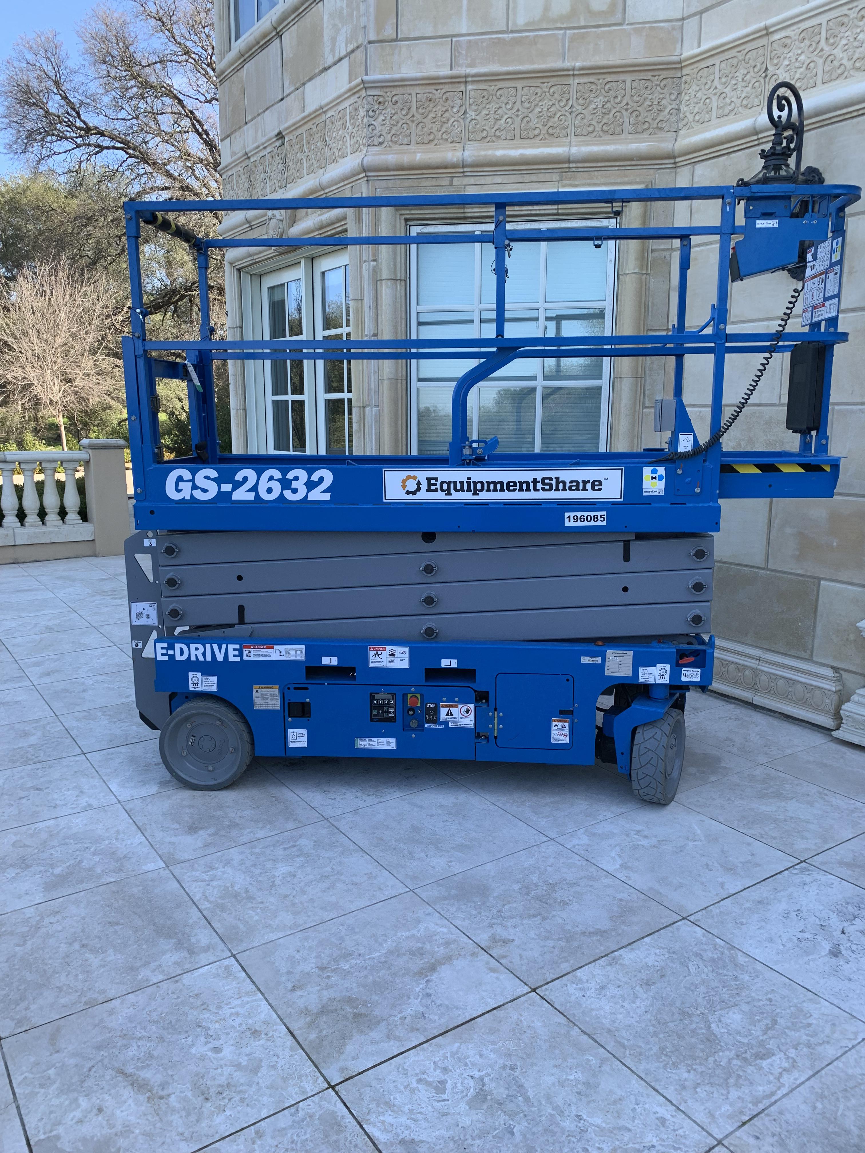 2021 GENIE GS-2632