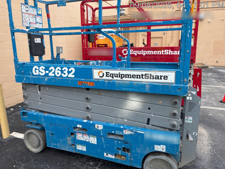 2023 GENIE GS-2632
