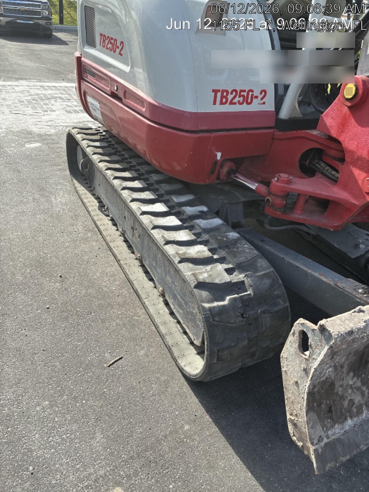 2023 TAKEUCHI TB250-2R