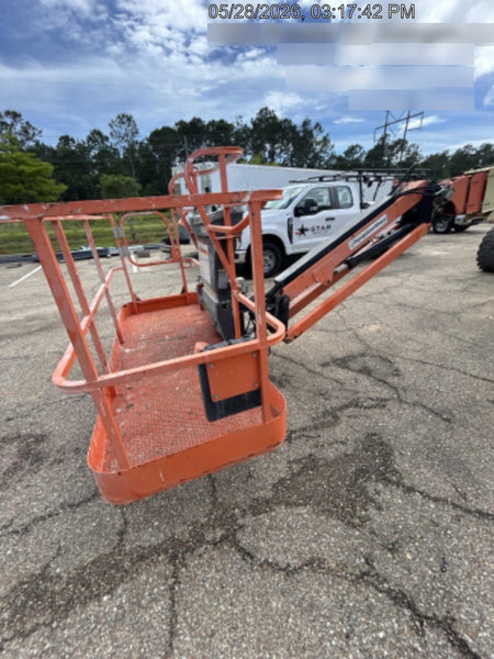 2019 JLG 660SJ