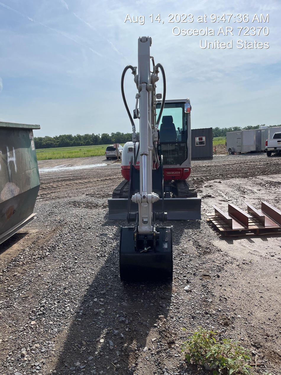 2023 TAKEUCHI TB250-2CR
