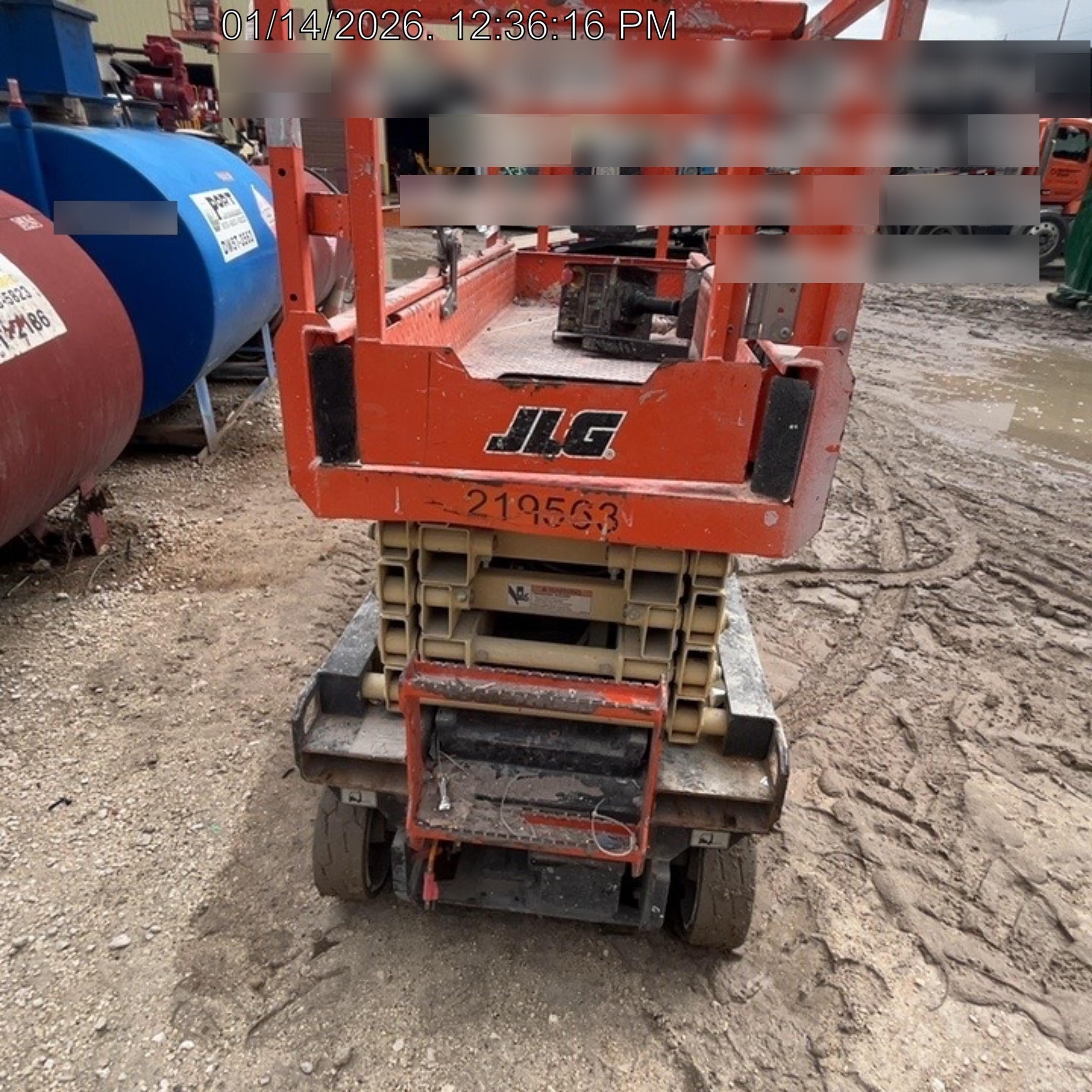 2022 JLG ES1932