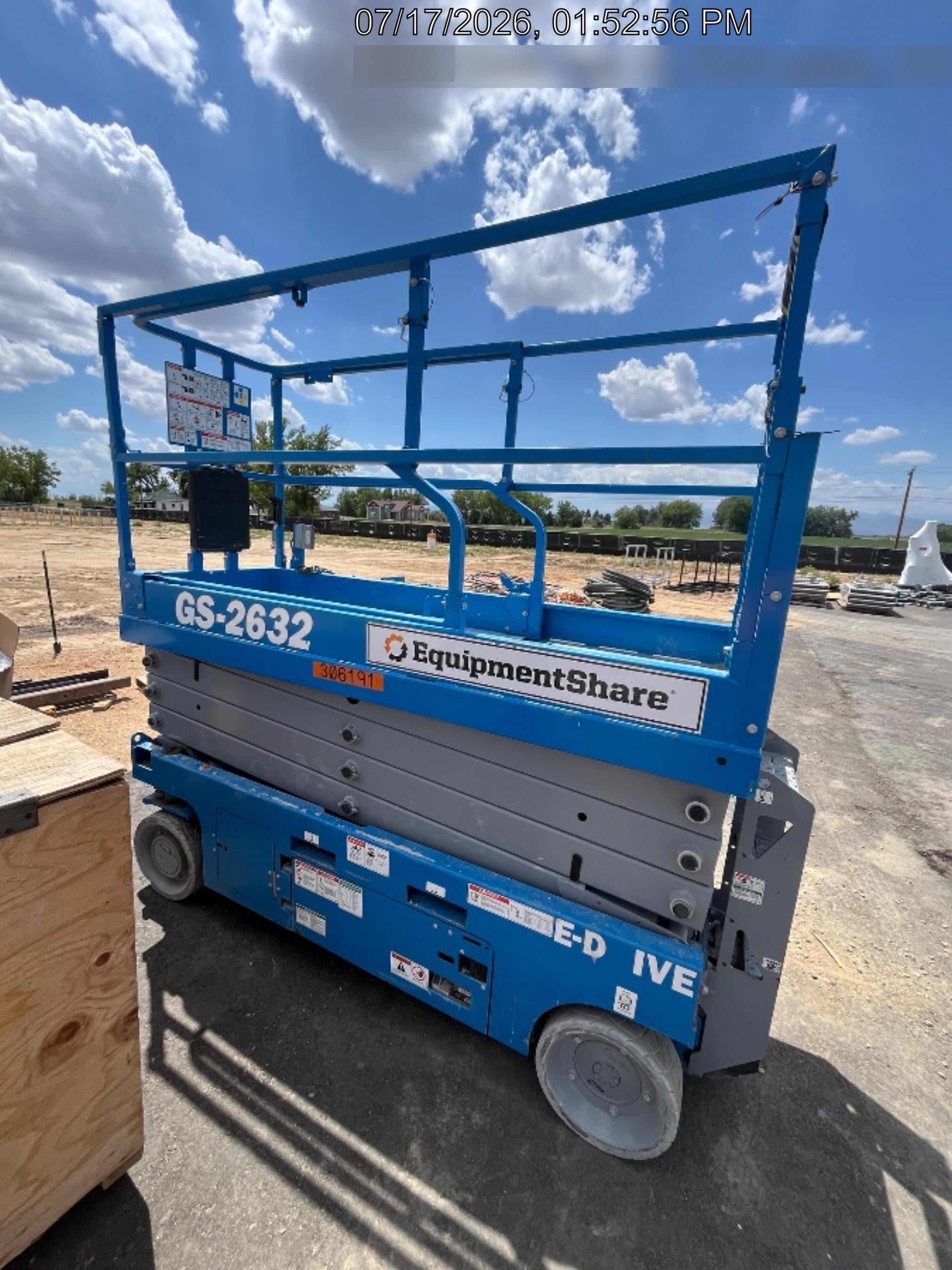 2023 GENIE GS-2632