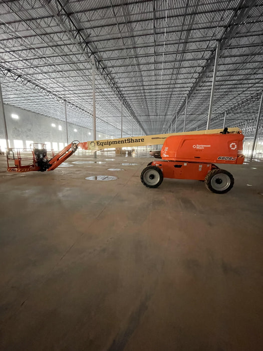 2022 JLG 660SJ