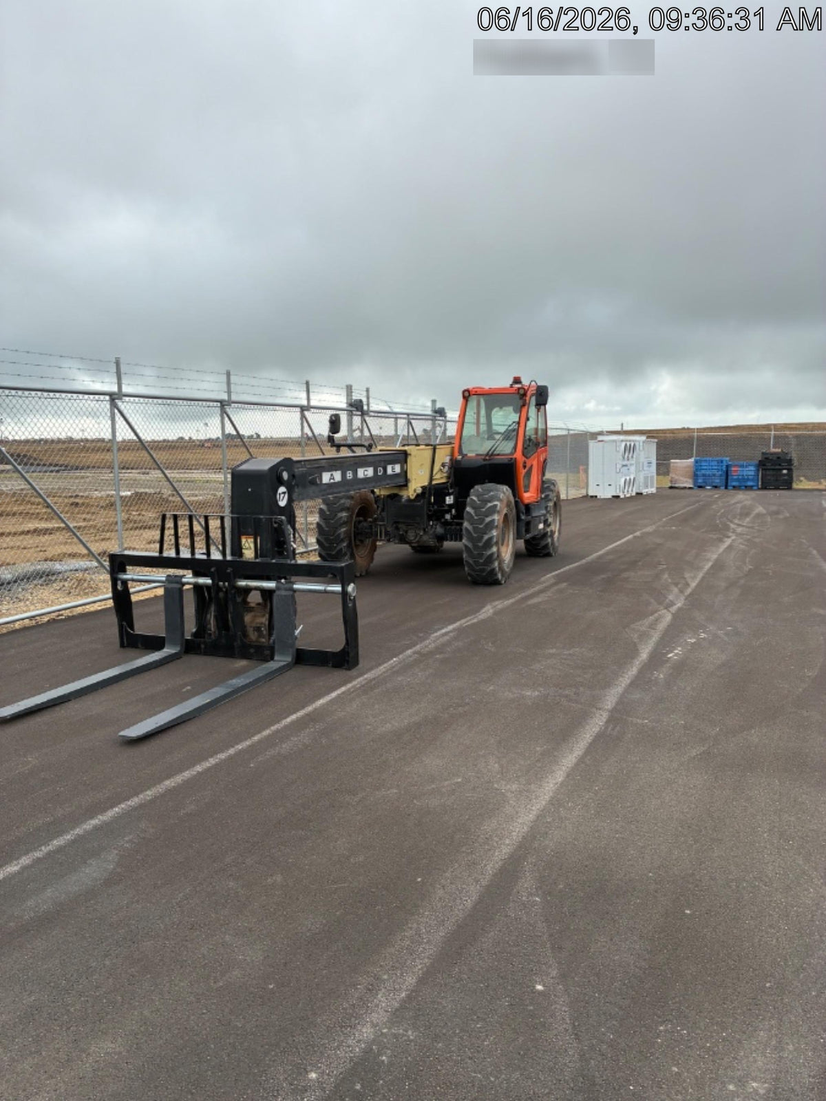 2022 JLG 1732