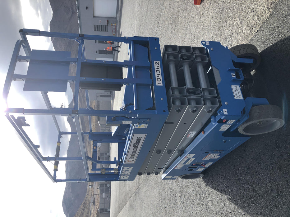 2020 Genie GS-2632 Solid NM Tires, Folding Rails with Half-Height Swing Gate, Beacon, 800W Invertor