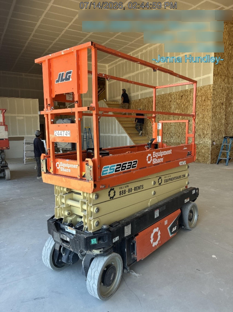 2022 JLG ES2632
