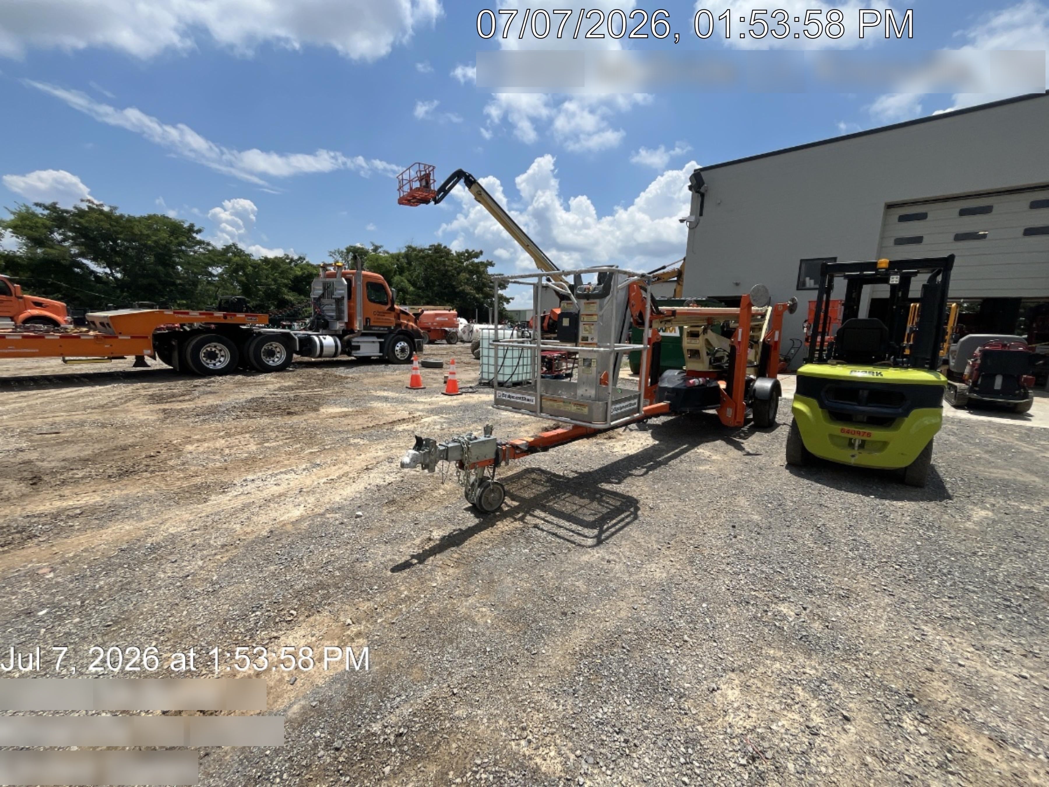 2022 JLG T500J