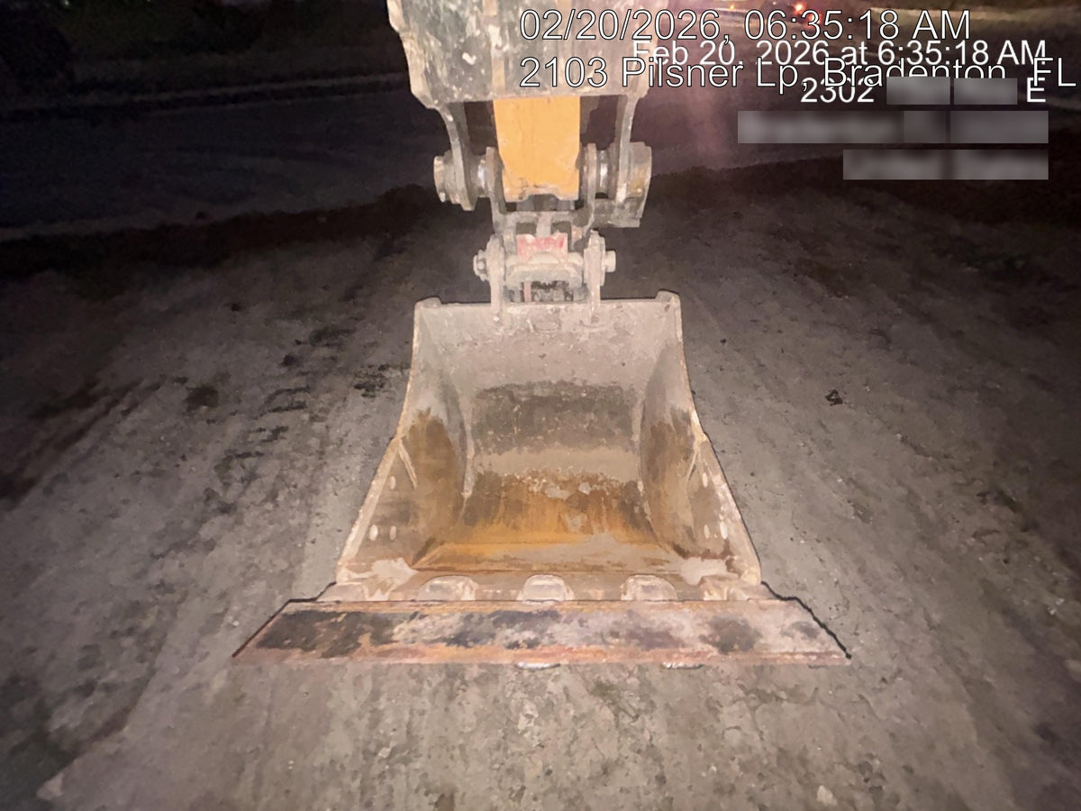 2025 CASE 36" Bucket - Case