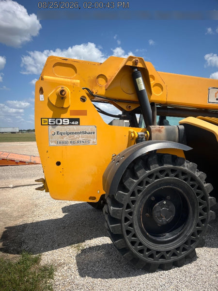 2019 JCB 509-42 JCB 509-42 Enclosed Cab, 74 HP, Solid Tires, Worklights, Beacon, Aux Hydraulics, Lifting Eye w/60" Carriage/60" Forks