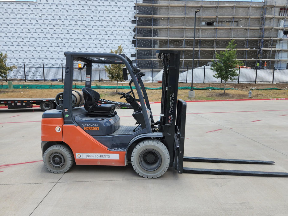 2022 TOYOTA 50-8FGU25