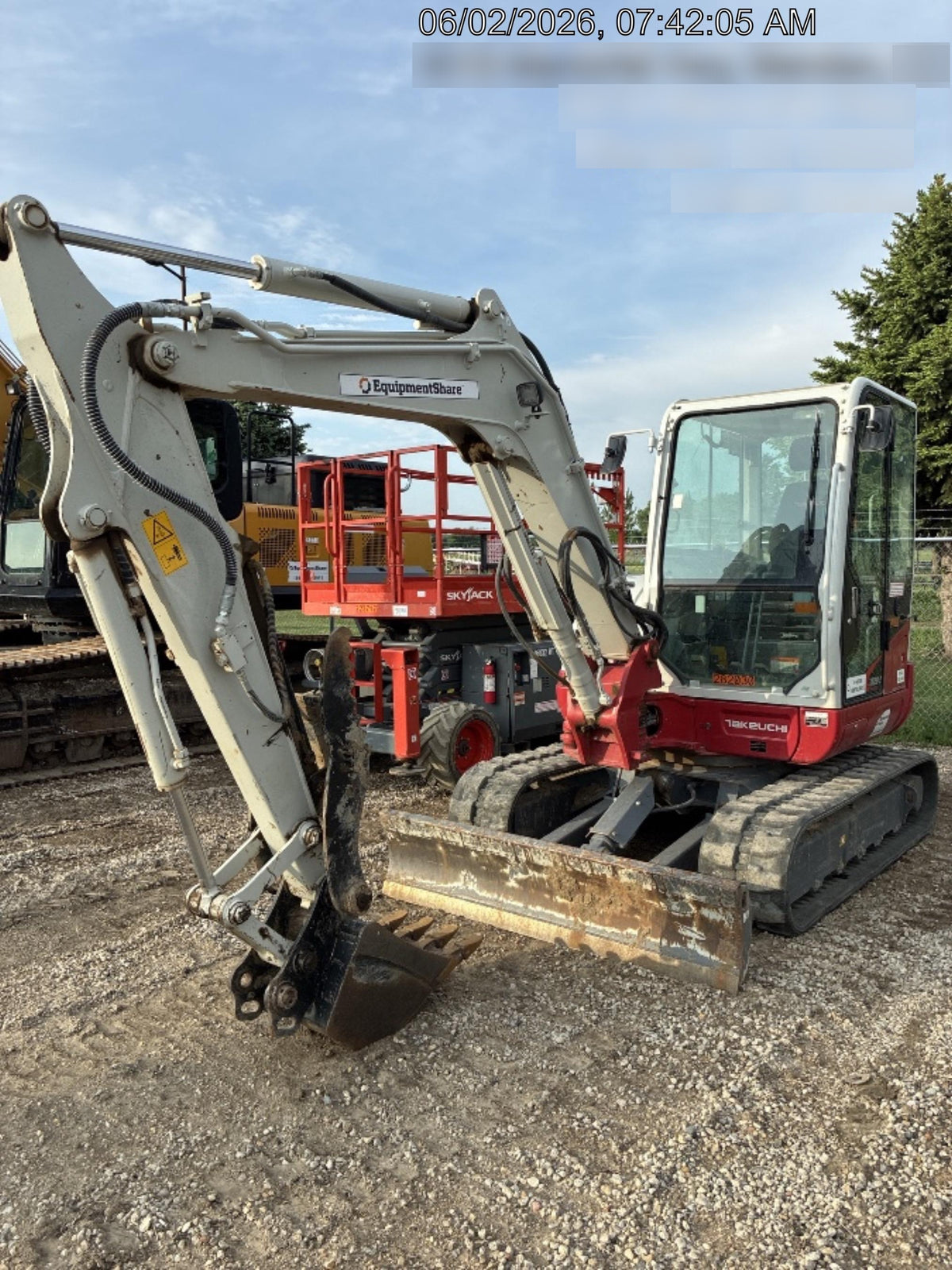 2022 TAKEUCHI TB250-2CR