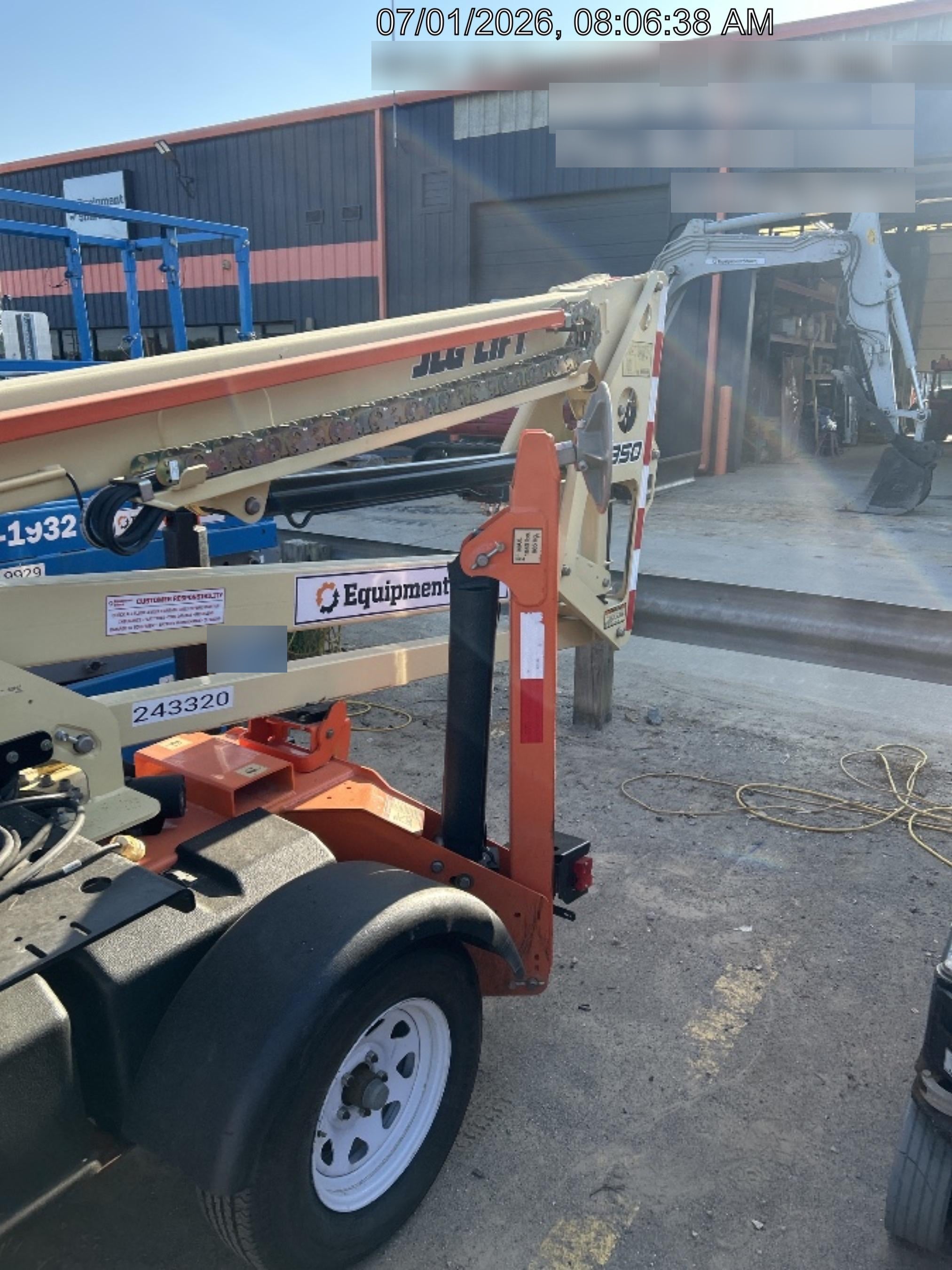 2022 JLG T350