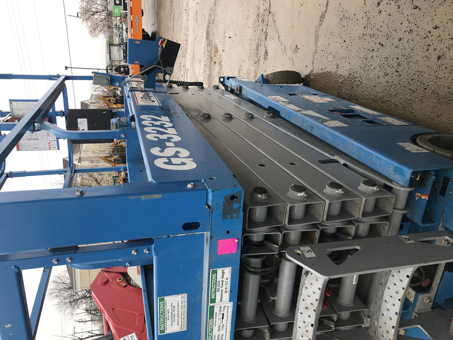 2019 Genie GS-3232 Standard Options