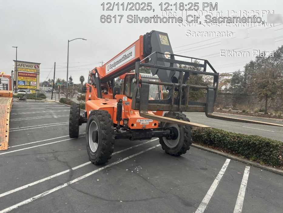 2020 Skytrak 8042 Cab/Heat/Air, Solid Tires, Work Lights, Beacon, Aux Hydraulics, Back up Alarm, Lifting Eye, ES Decals