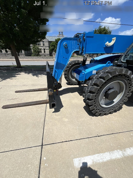 2022 GENIE GTH-844
