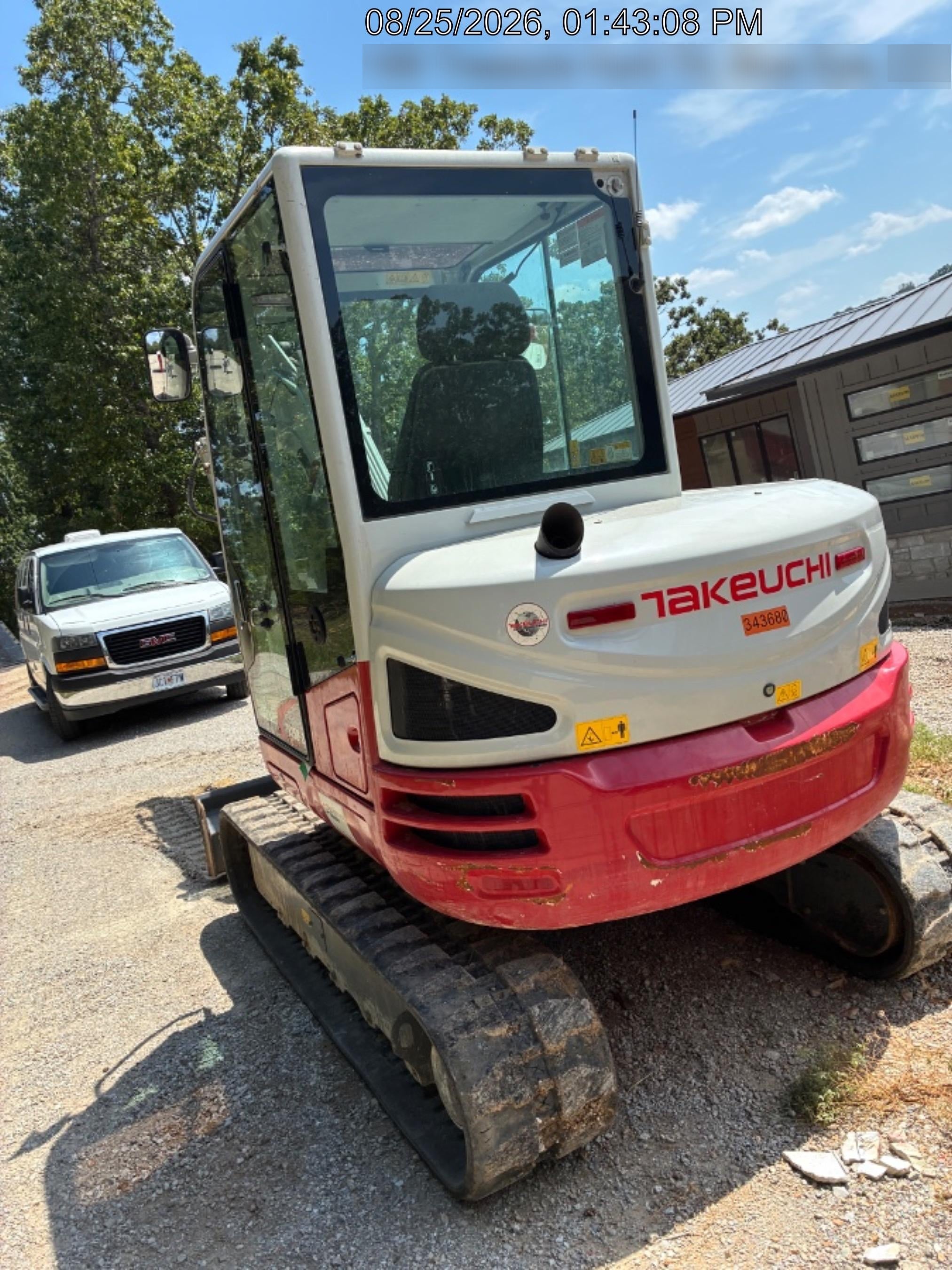 2023 TAKEUCHI TB250-2CR
