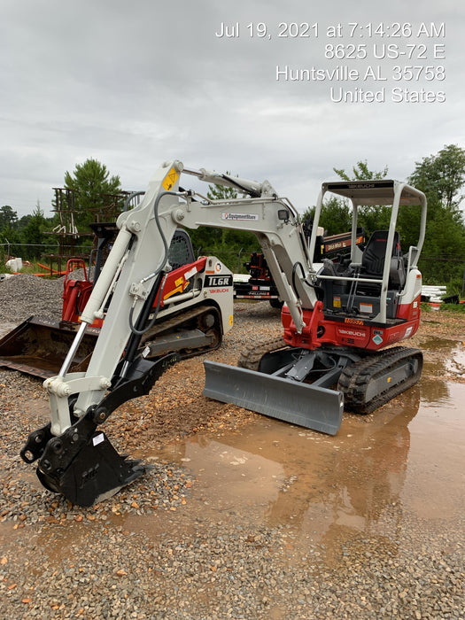 2021 TAKEUCHI TB235-2R