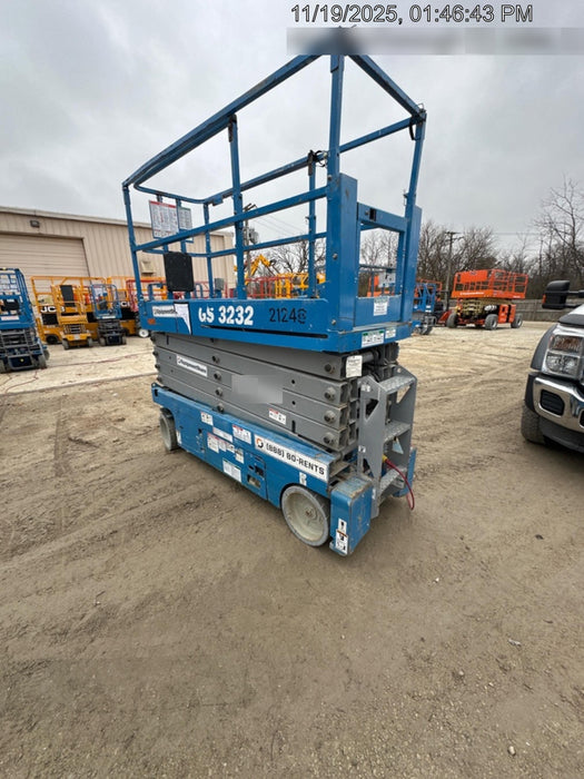 2016 Genie GS-3232 Genie GS3232 Narrow Scissor Lift