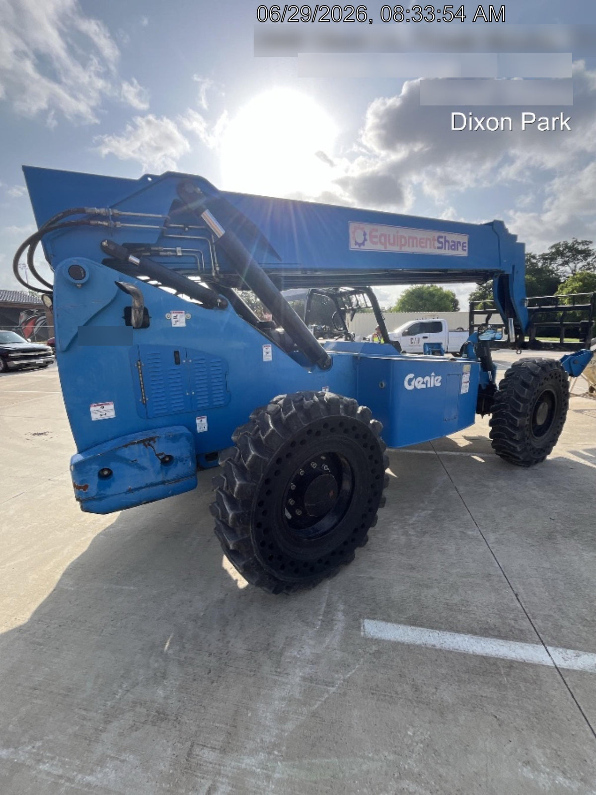 2017 GENIE GTH-1056
