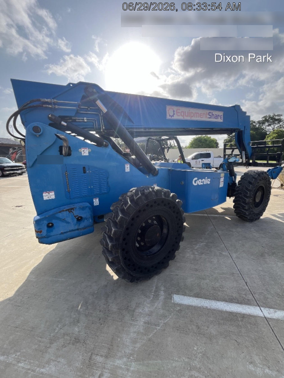 2017 GENIE GTH-1056