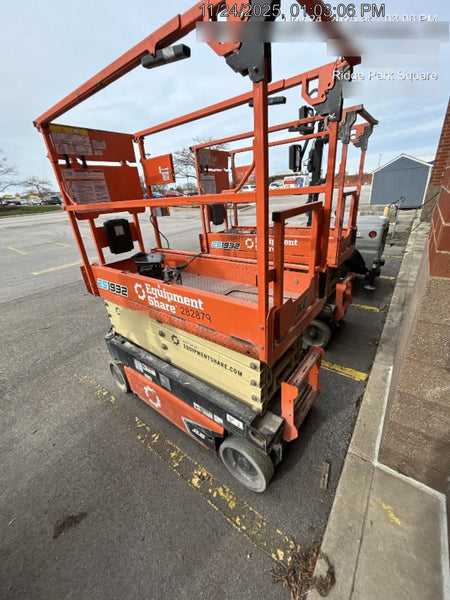 2022 JLG ES1932
