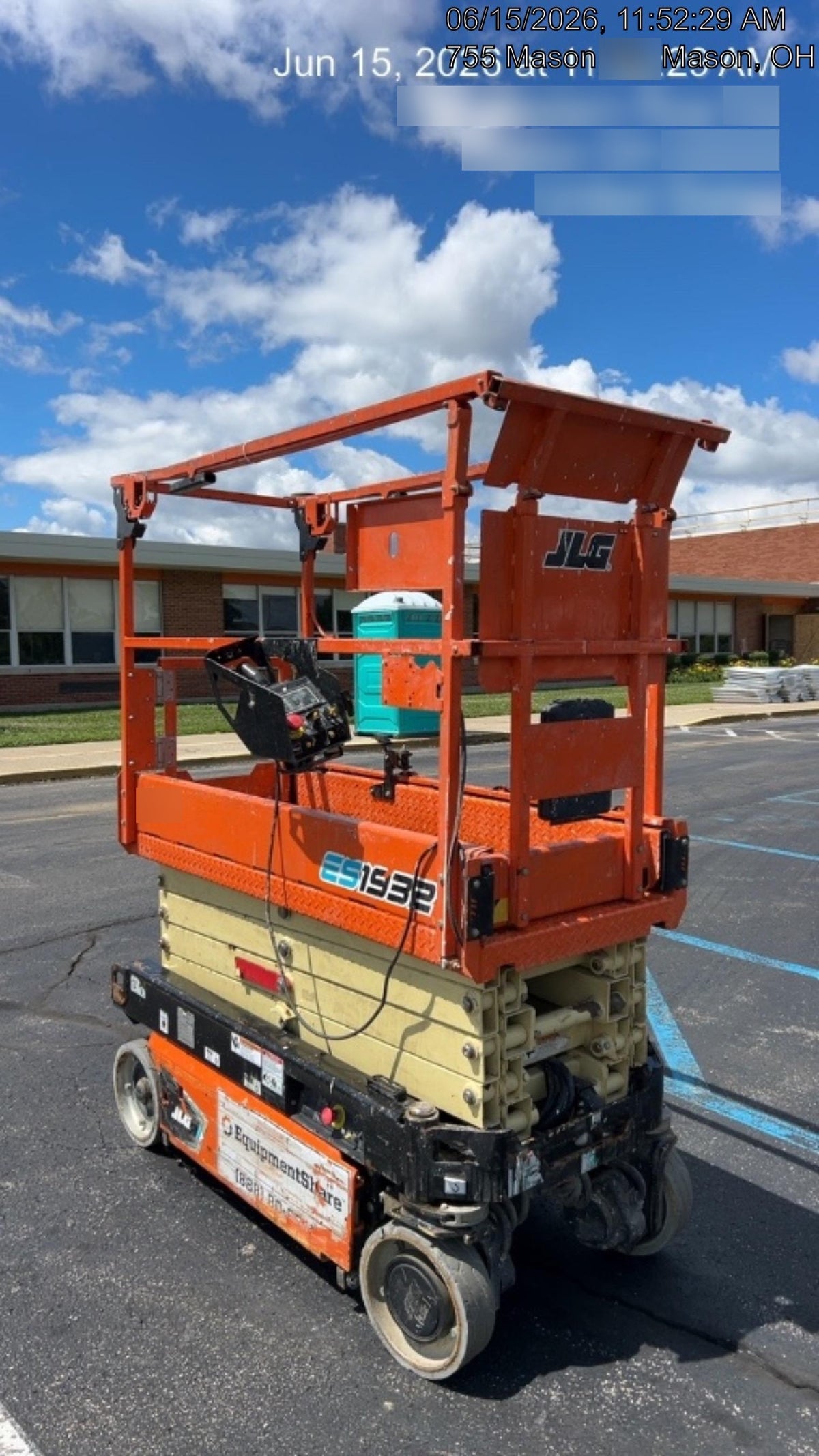 2021 JLG ES1932