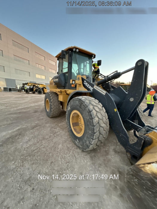 2019 JOHN DEERE 524L