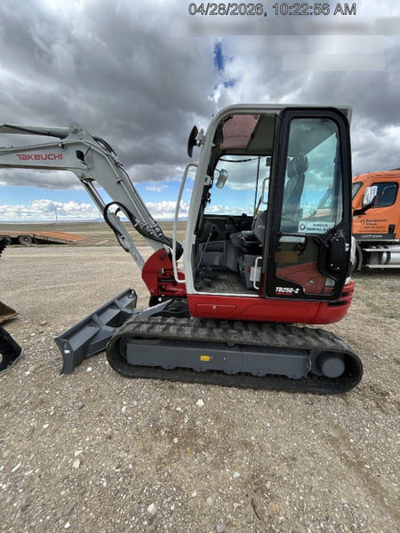 2024 TAKEUCHI TB250-2CR
