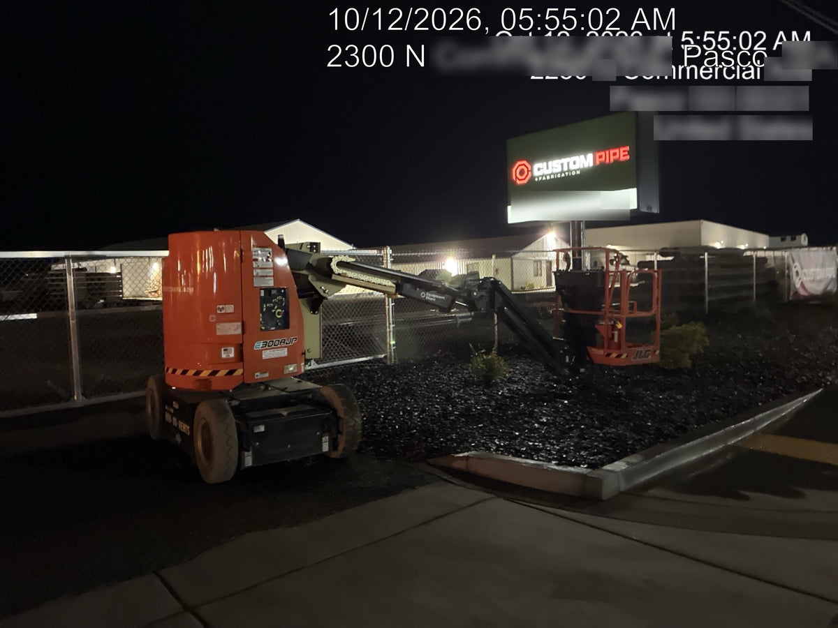 2025 JLG E300AJP