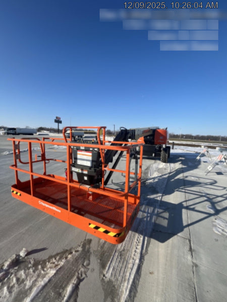 2025 JLG 660SJ