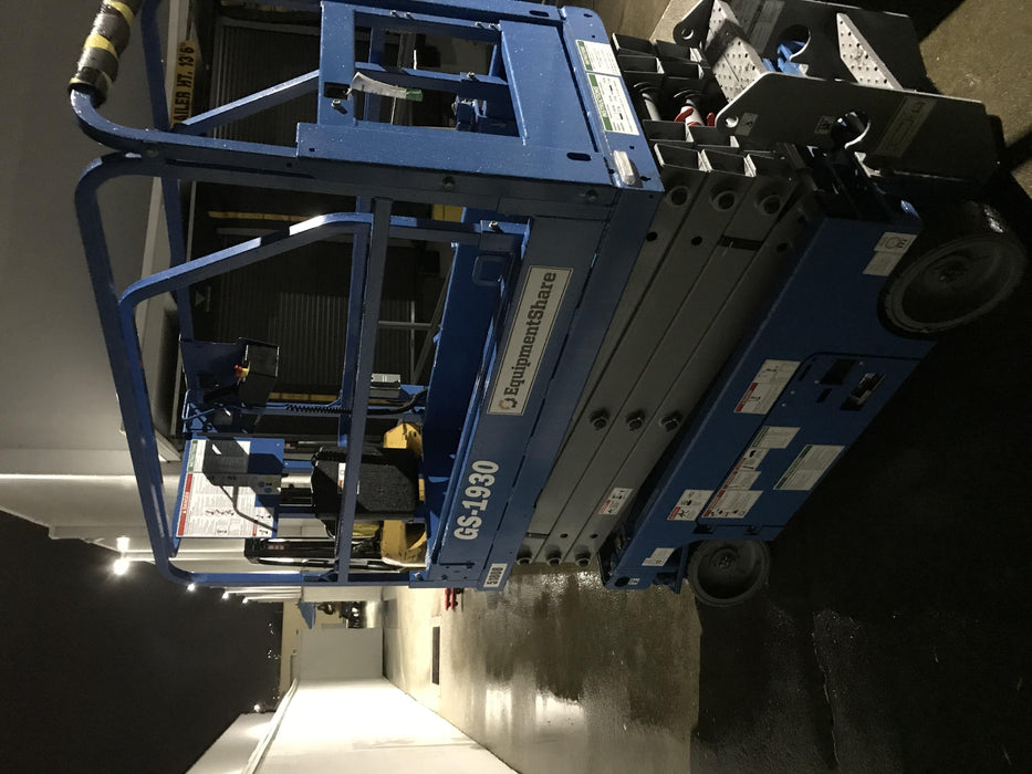 2019 Genie GS-1930 Half Height Swing Gate, 800W Inverter