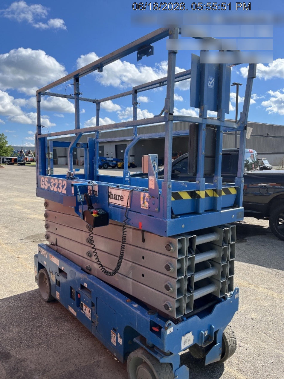2022 GENIE GS-3232