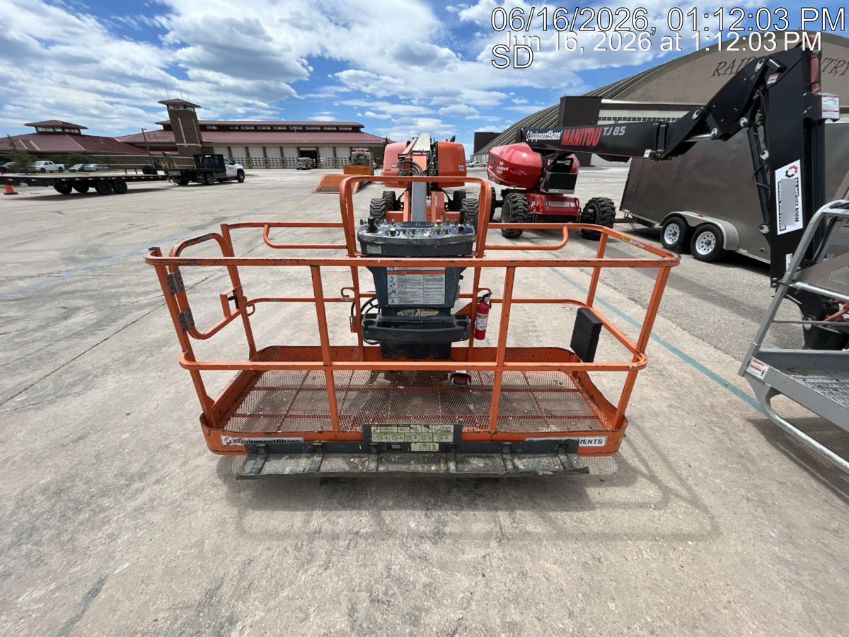 2020 JLG 660SJ