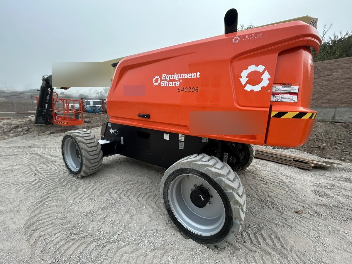 2025 JLG 660SJ