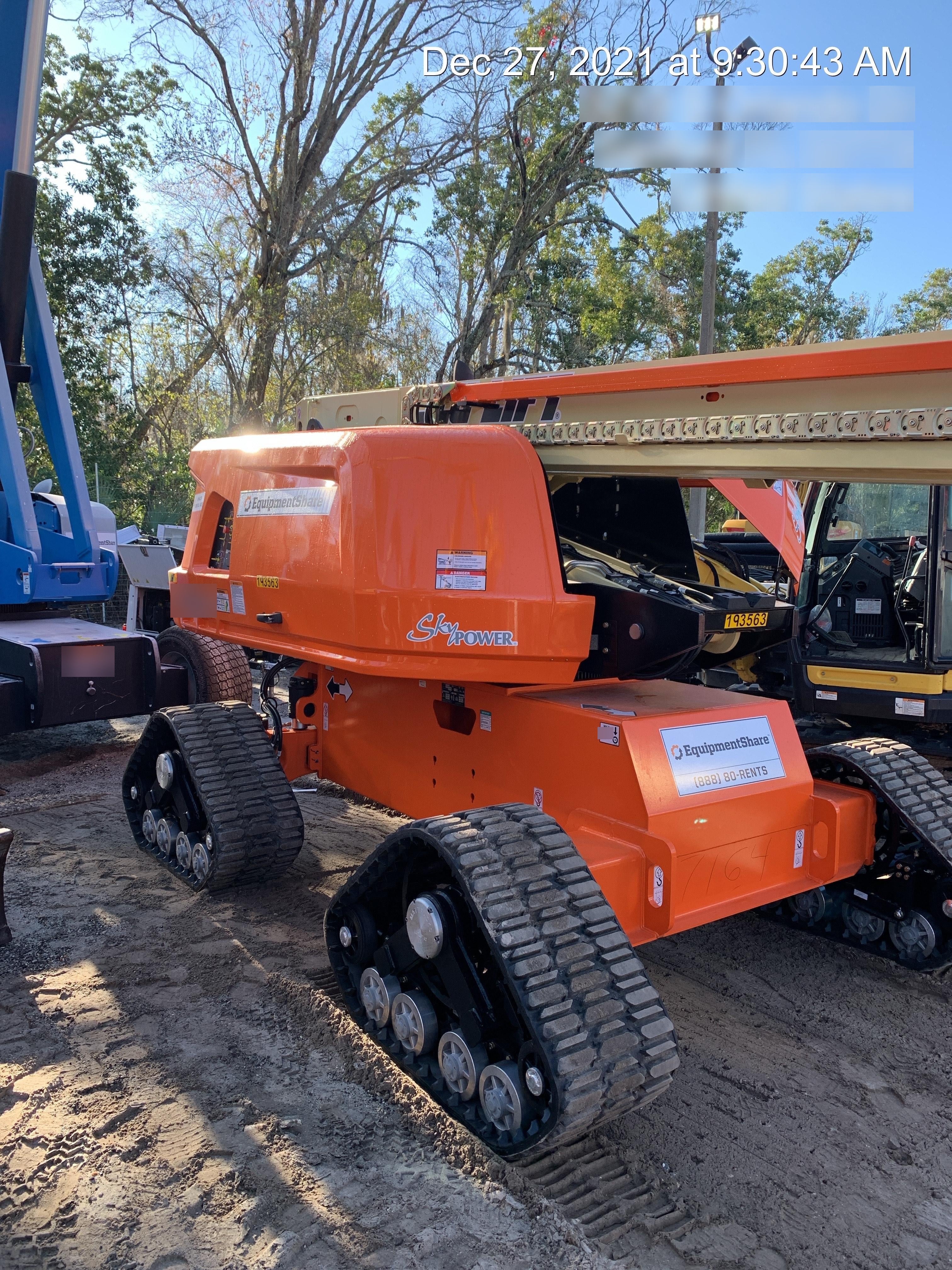 2021 JLG 660SJ Quad Track