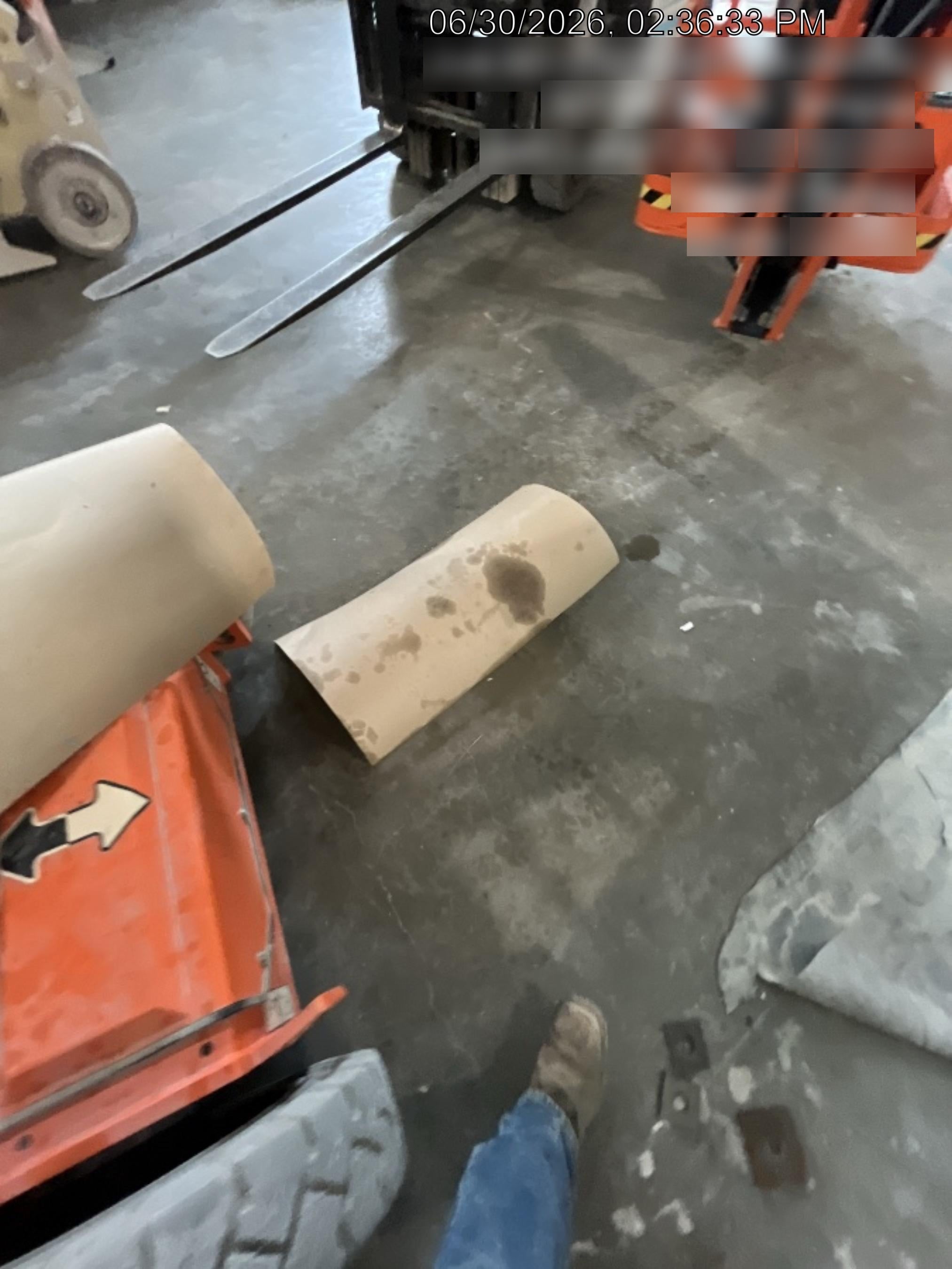 2023 JLG E300AJP