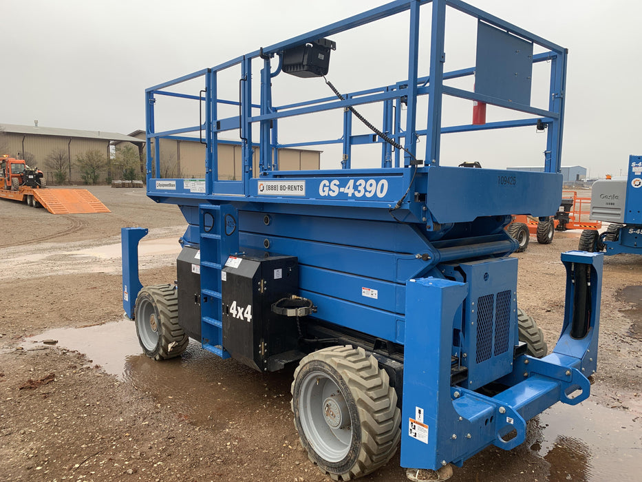 2020 GENIE GS-4390 RT