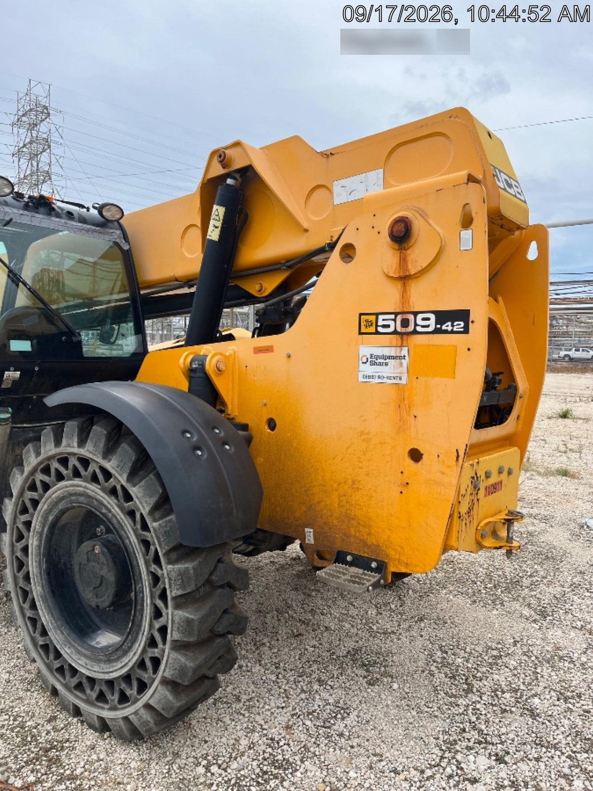 2020 JCB 509-42 Cab/Heat/Air, Solid Tires, Work Lights, Beacon, Aux Hydraulics, Back up Alarm, Lifting Eye, ES Decals