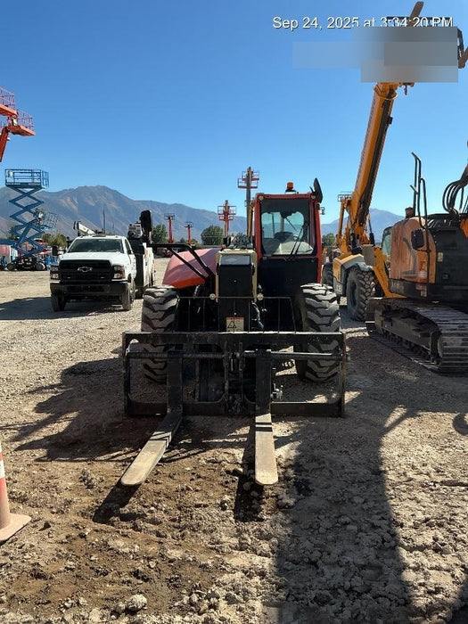 2022 JLG 1732