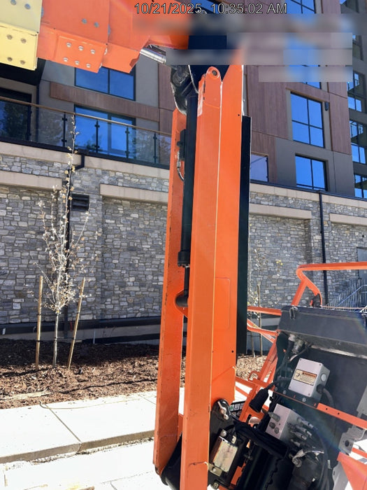2019 JLG 860SJ