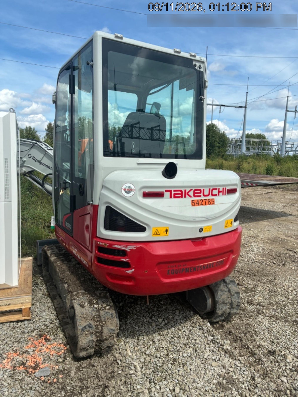 2025 TAKEUCHI TB235-2CR